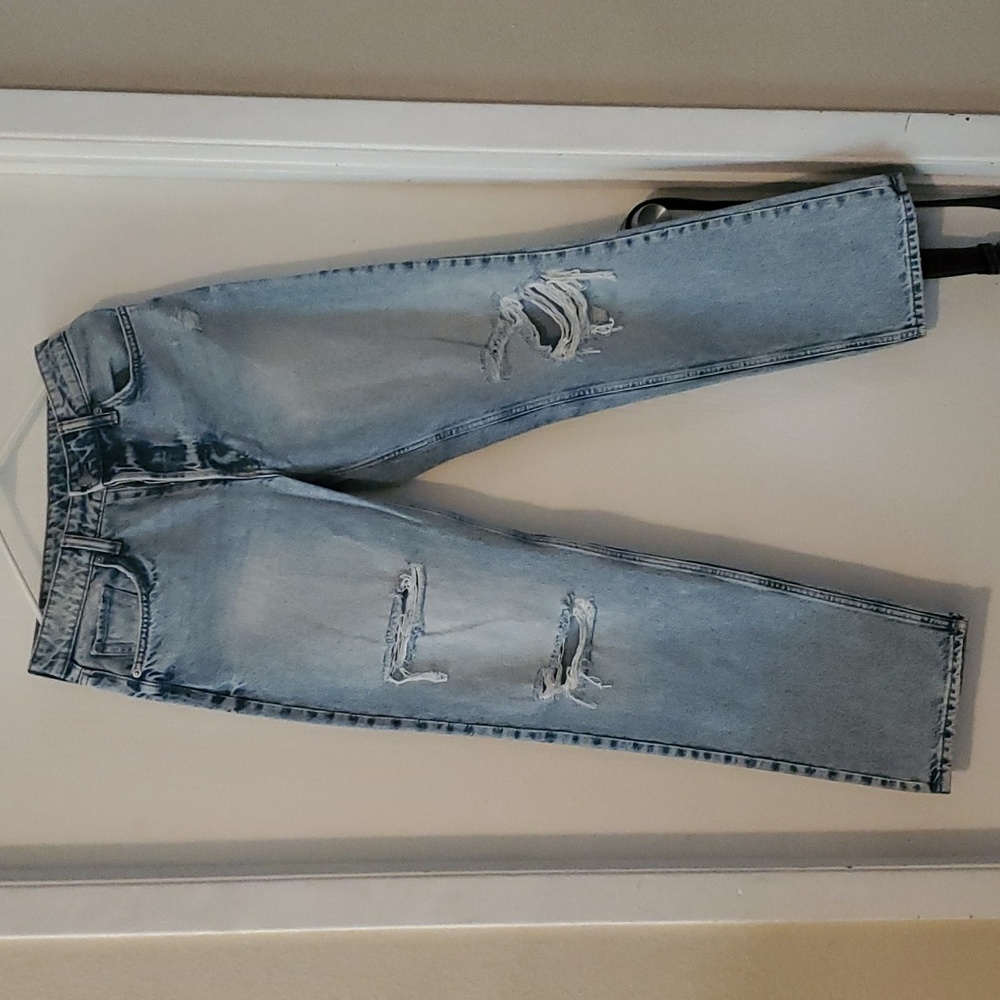 &Denim Ripped & Faded Button Jeans